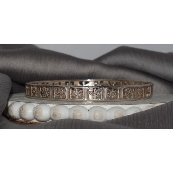 Retired James Avery 925 Four Seasons Bangle Bracelet 19.3G/7.5in/7.5mm - Picture 2 of 4